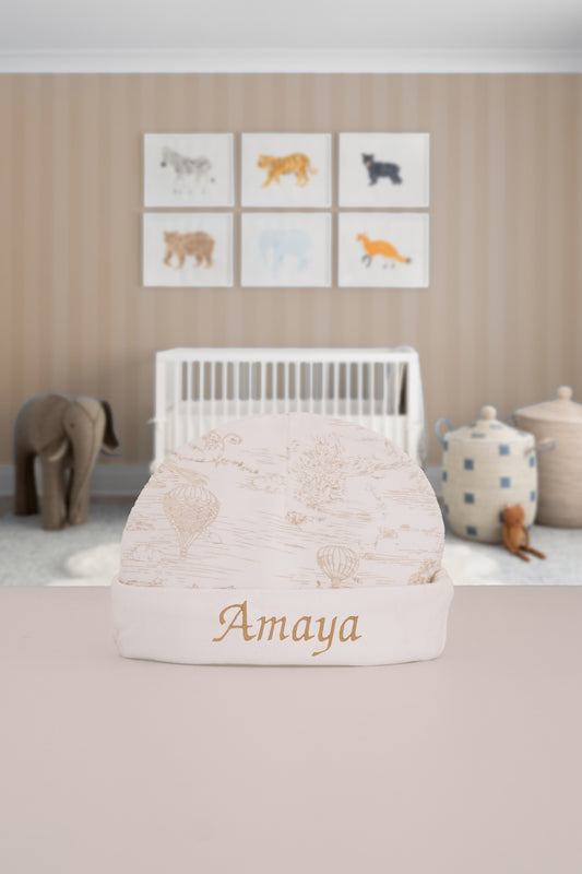 Mutsje met naam | beige Adventure